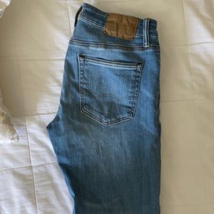 Guys American Eagle jeans